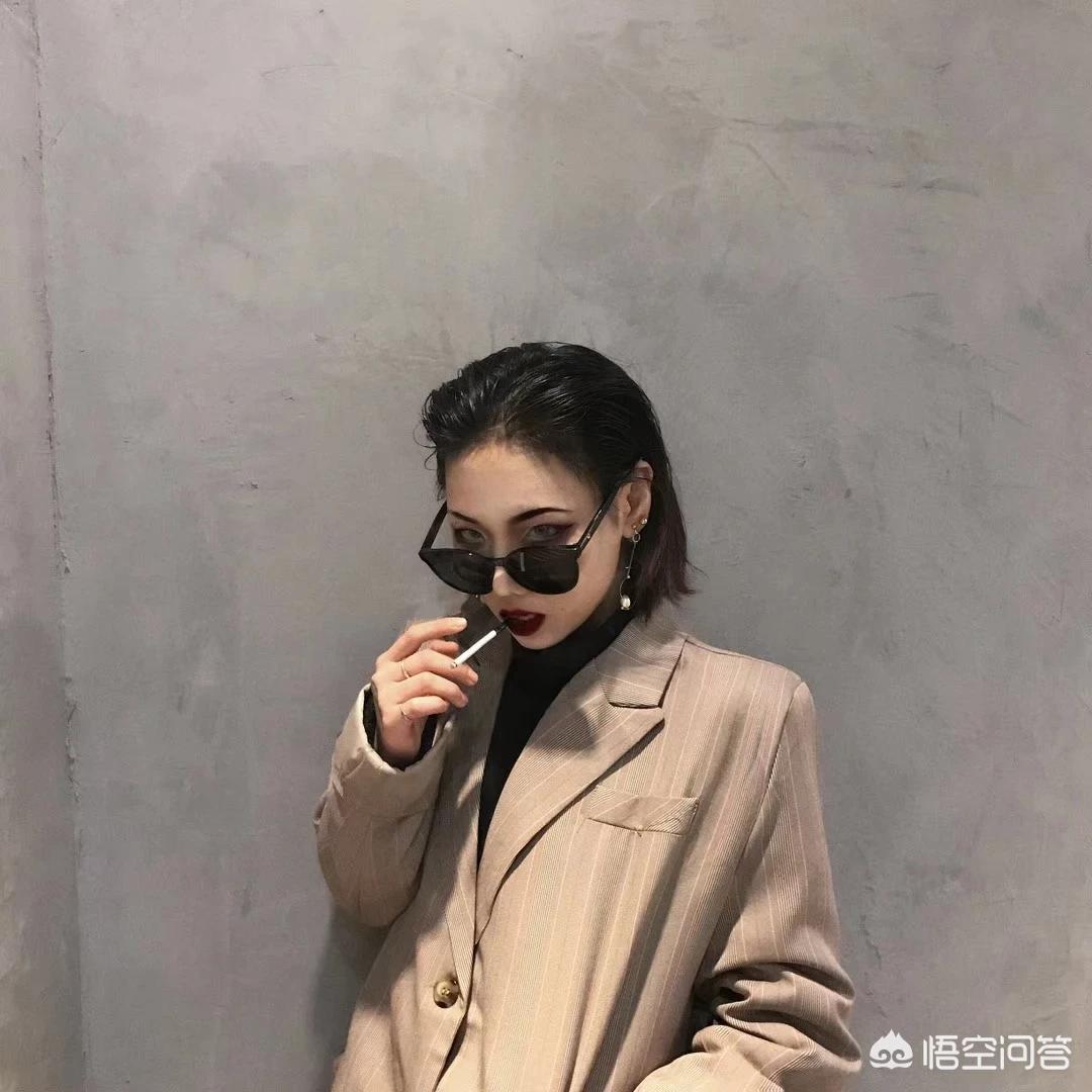 今日特码科普！假扮女儿网恋骗22万,百科词条爱好_2024最快更新